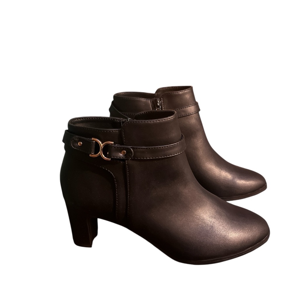 Charter Club Black Ankle Booties with Sleek Design Women’s Size 10 NIB